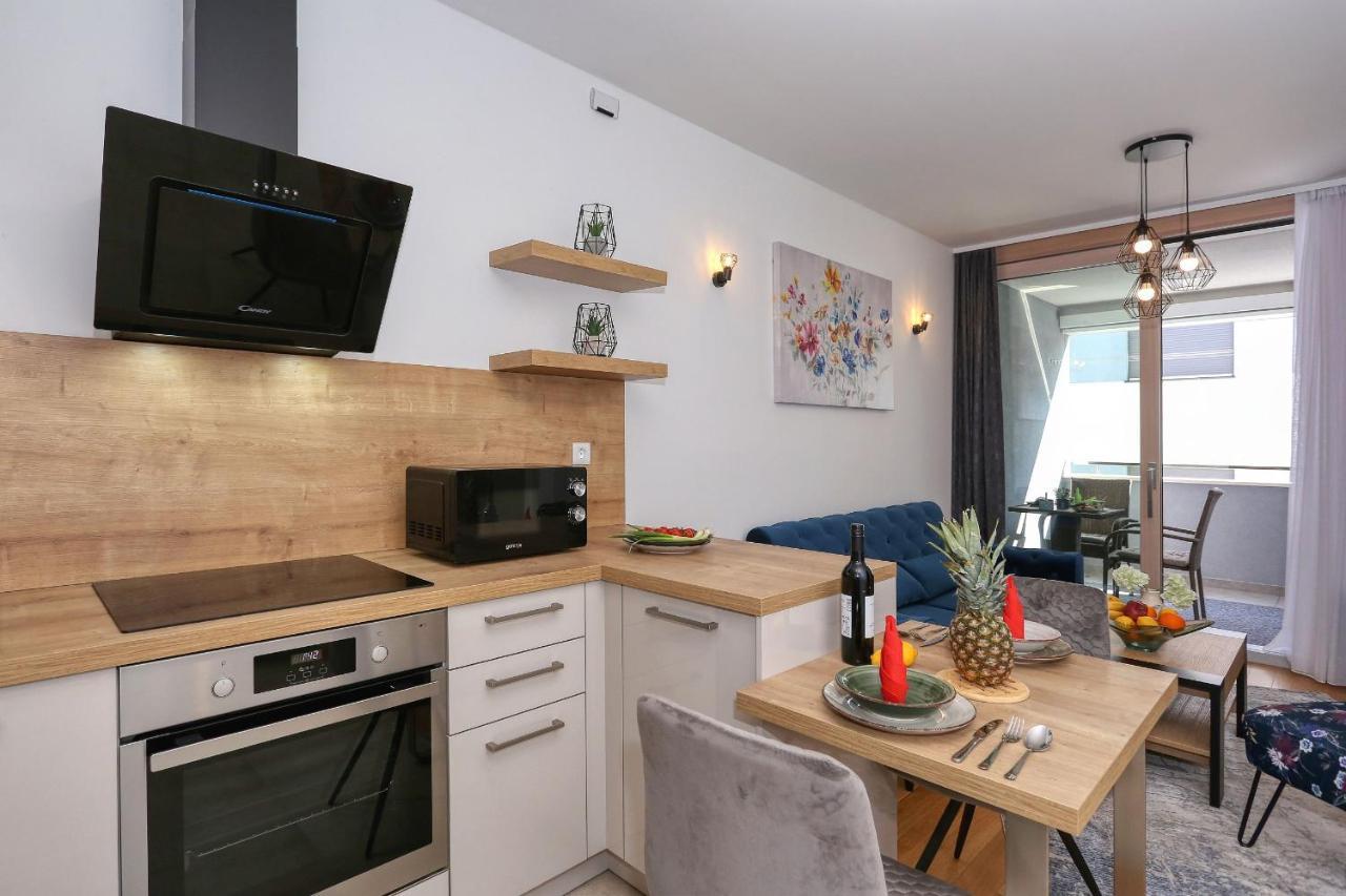 Apartments Luna With Free Parking Задар Экстерьер фото