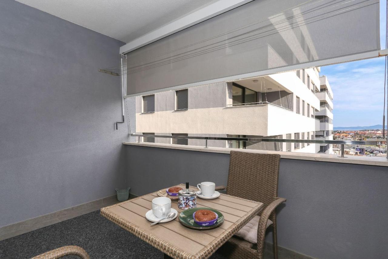 Apartments Luna With Free Parking Задар Экстерьер фото