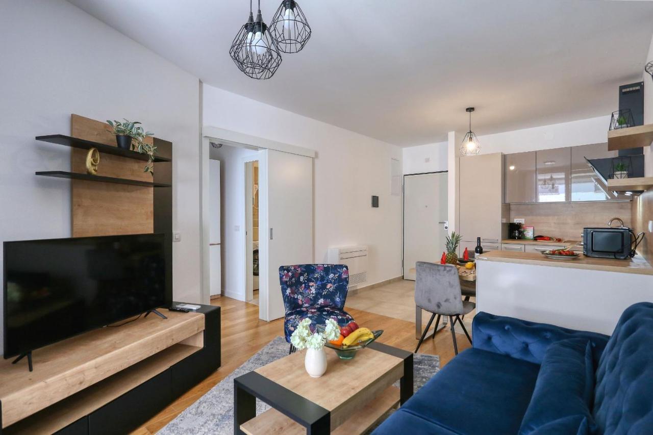 Apartments Luna With Free Parking Задар Экстерьер фото