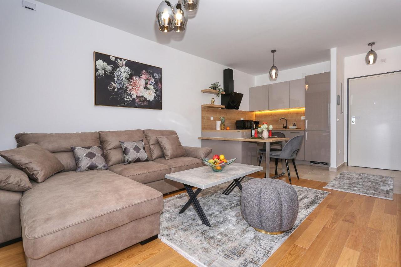 Apartments Luna With Free Parking Задар Экстерьер фото
